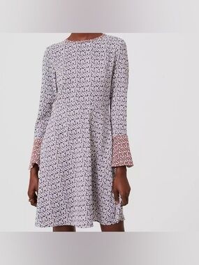 LOFT Ditzy Floral Fit and Flare Bell Sleeve Lightweight Dress Size 8